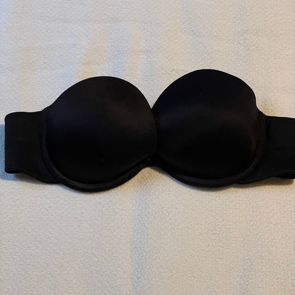 Victoria’s Secret strapless push up bra
